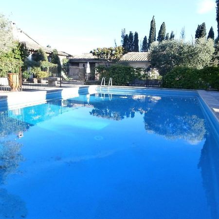 Les Grands Pins Villa Saint-Andiol Luaran gambar