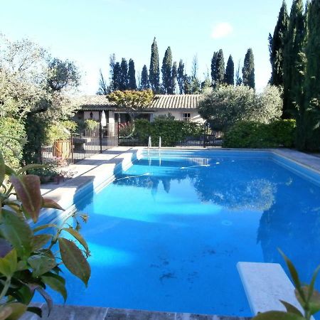Les Grands Pins Villa Saint-Andiol Luaran gambar