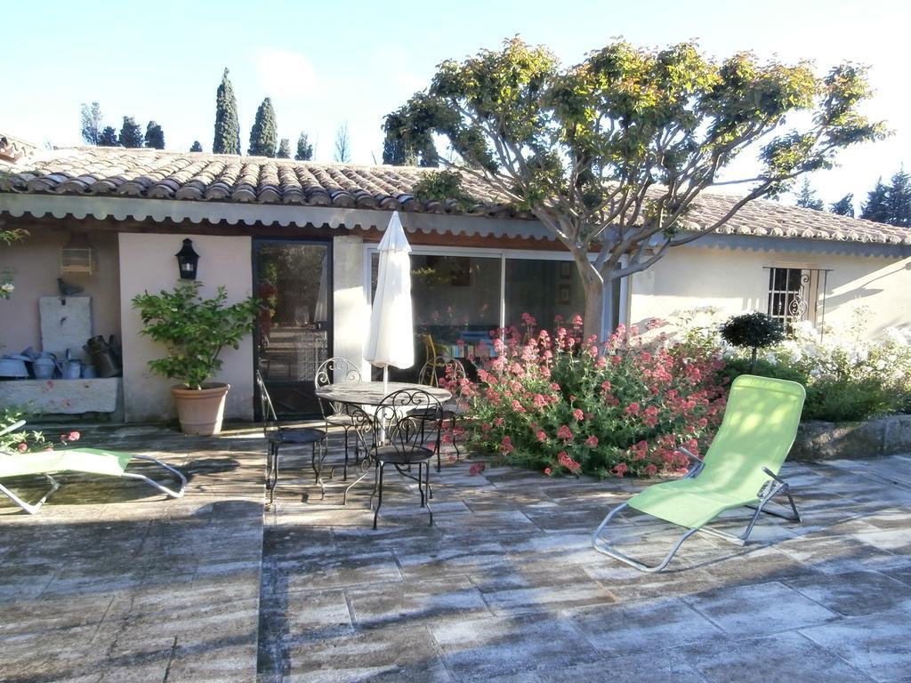 Les Grands Pins Villa Saint-Andiol Luaran gambar