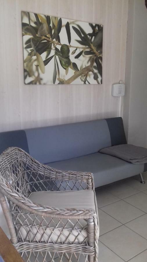 Les Grands Pins Villa Saint-Andiol Luaran gambar